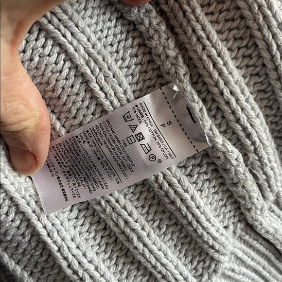 Banana Republic Gray Cable Knit Cardigan Open Front Size Small - Picture 7 of 9